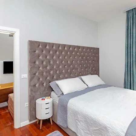 The Grand Cru Boutique Apartman *